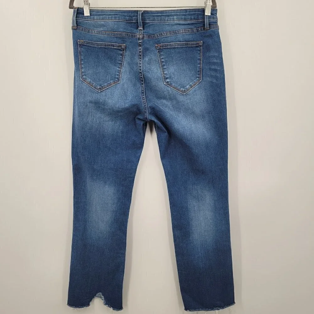 Button-Front Jagged Hem Cropped Straight-Leg Jeans